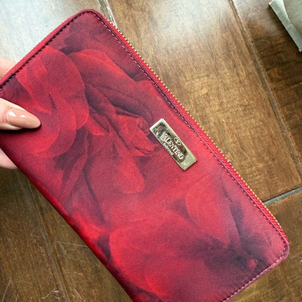 Valentino Red‎ Floral Wallet